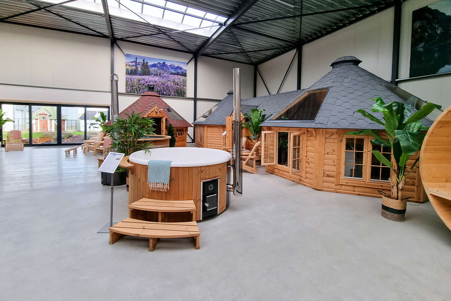 Ticra Outdoor showroom Finse Kota blokhut showtuin dronten nederland trekkershut accommodatie